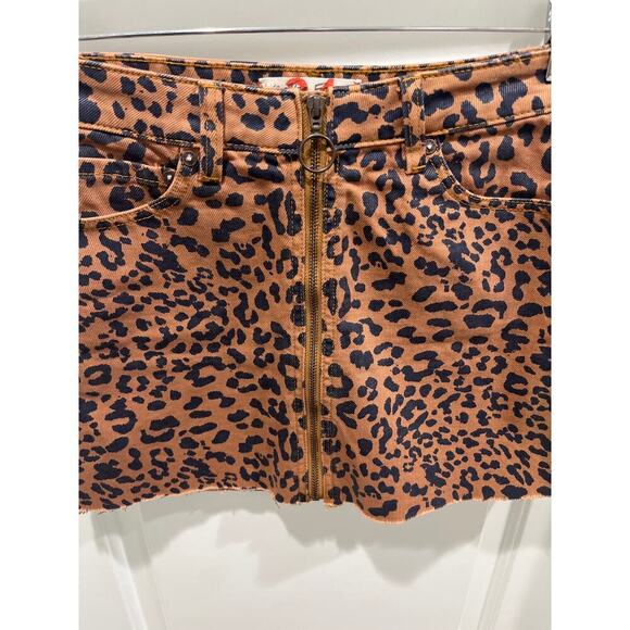 Free People We the Free Leopard Mini Skirt Brown Black Full Zip Raw Hem Sz 24 - Picture 3 of 9